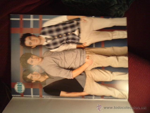Coleccionismo: .1 LIBRO DE P&Oacute;STERS DE **JONAS** - A&Ntilde;O 2009 - 16 POSTALES Y 16 P&Oacute;STERS - Foto 3