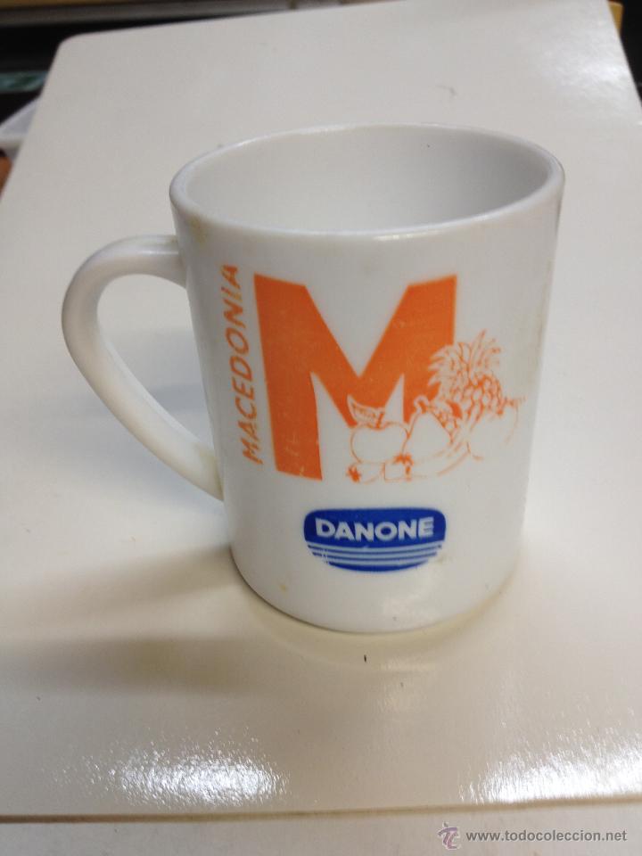 Coleccionismo: TAZA EN PLASTICO DURO DE LA PROPAGANDA DEL DANONE  (E) - Foto 1