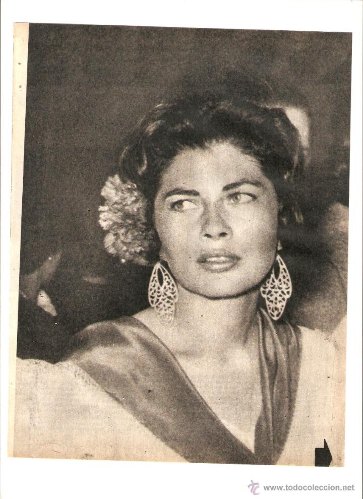 Coleccionismo: A&Ntilde;O 1960 RECORTE PRENSA FOTOGRAFIA SORAYA EN LA FERIA DE ABRIL DE SEVILLA