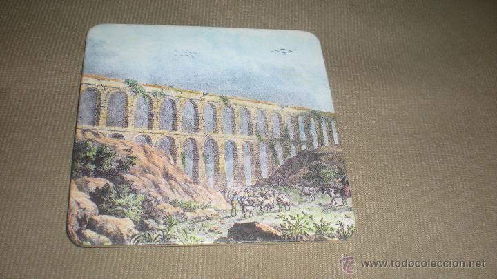 Collecting: POSAVASOS ACUEDUCTO
