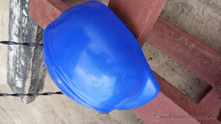 Coleccionismo: Casco de obrero en color azul de plastico - Foto 3