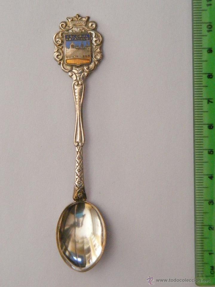 Coleccionismo: Cucharilla de plata 925 mil&eacute;simas escudo de EL ESCORIAL