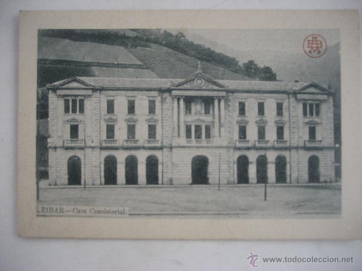 Coleccionismo: Eibar. Casa Consistorial. Tarjeta publicitaria 12 x 10 cms. Zumarraga. Guipuzcoa