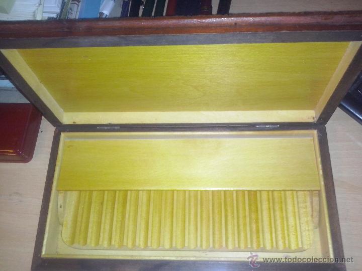 Coleccionismo: Caja para cigarrillos en madera - Foto 2