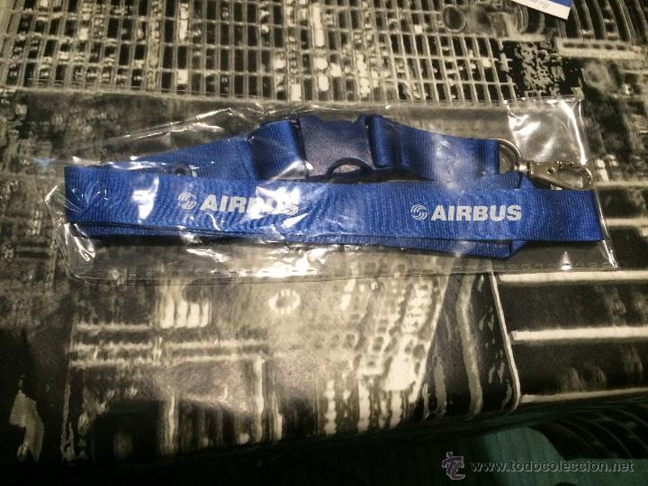 Coleccionismo: Cinta de compa&ntilde;&iacute;a a&eacute;rea Airbus, para llaves, m&oacute;vil, tarjetas. Nueva.