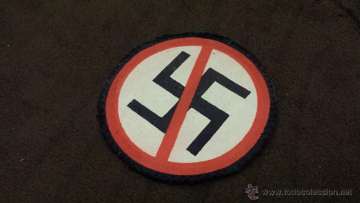 Coleccionismo: PARCHE ESCUDO BORDADO SIMBOLO NAZI  RELACIONADO MOVIMIENTO antifascista punk rock&nbsp;y skinhead