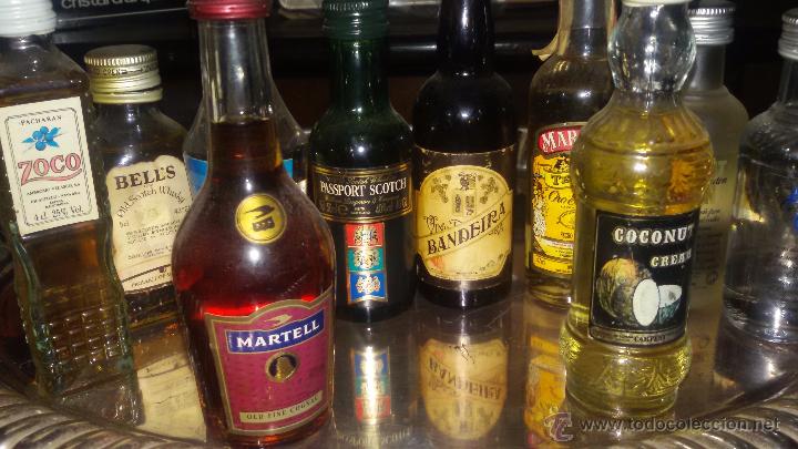 Coleccionismo: Botellas de  cristal   bebidas  peque&ntilde;as
