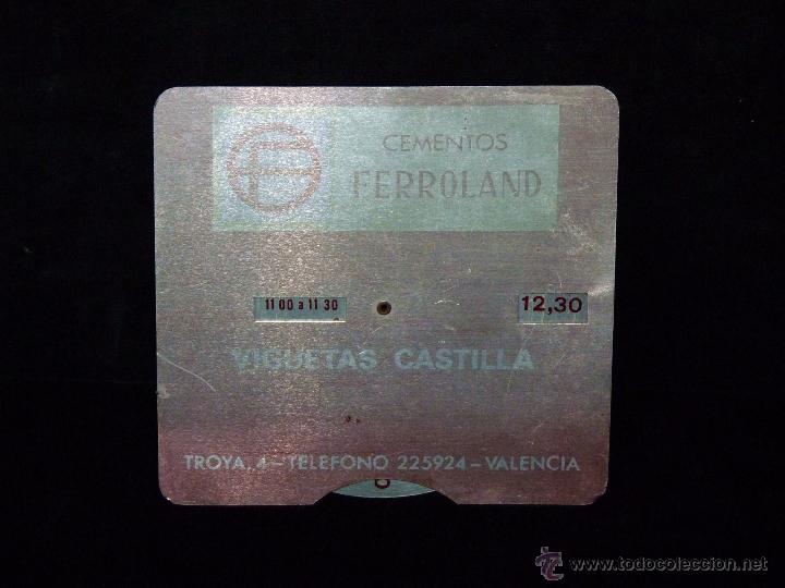 Sammeln: CEMENTOS FERROLAND (ASLAND). ANTIGUO HORARIO DE ALUMINIO SERIGRAFIADO. VALENCIA A&Ntilde;OS 50