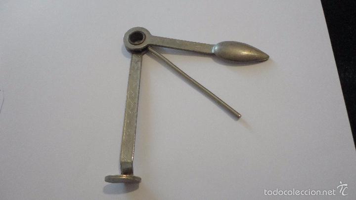 Coleccionismo: ANTIGUO LIMPIADOR DE PIPAS. - Foto 1
