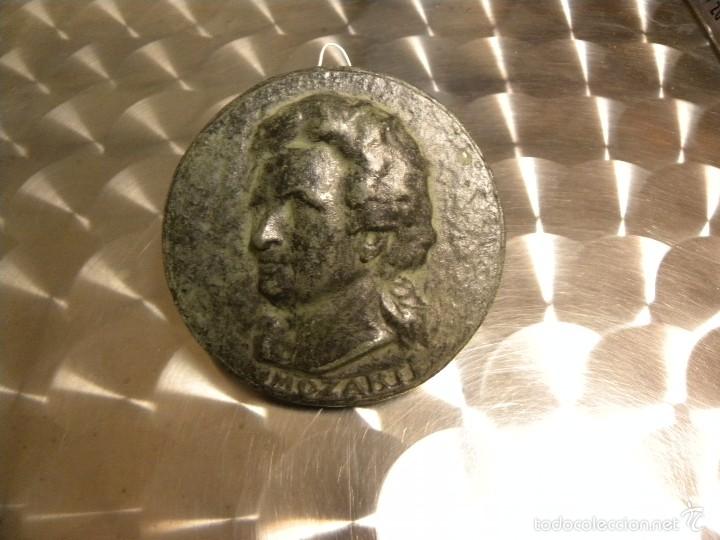 Coleccionismo: MEDALLON DE CERAMICA DE MOZART