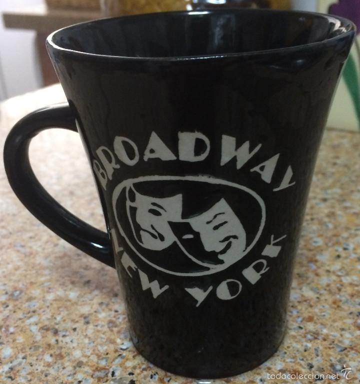 Coleccionismo: Taza de cer&aacute;mica. Recuerdo tur&iacute;stico de Broadway, Nueva York. A&ntilde;os 90. Nueva.