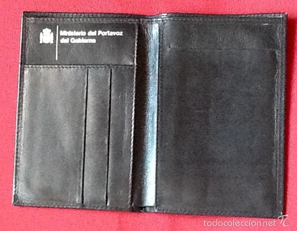 Coleccionismo: MINISTERIO DEL PORTAVOZ DEL GOBIERNO. CARTERA DE CUERO. ,EL ENVIO ESTA INCLUIDO.