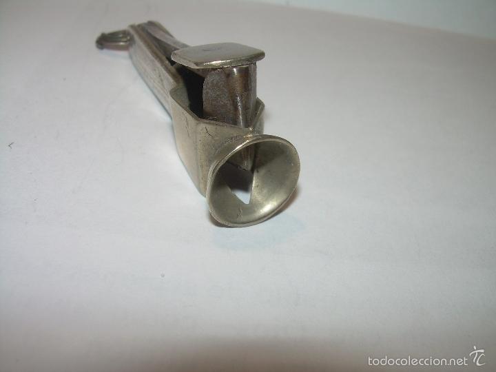 Coleccionismo: ANTIGUO Y BONITO CORTAPUROS DE.... PLATA. - Foto 2