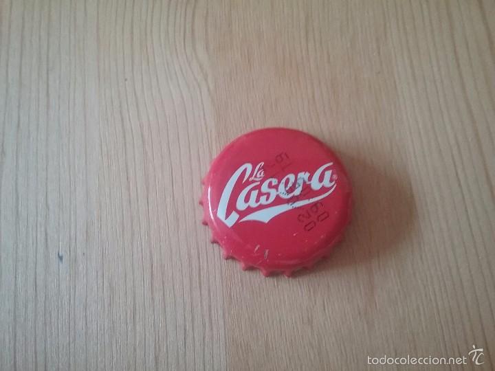 Coleccionismo: Chapa tap&oacute;n corona de La Casera - Foto 1