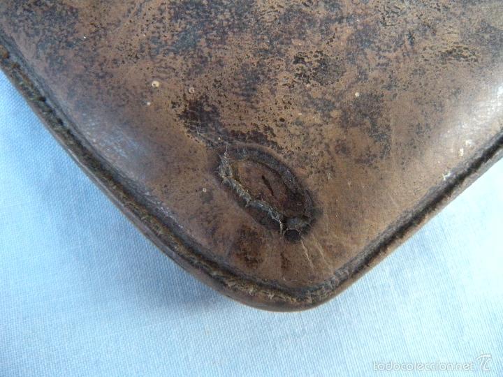 Coleccionismo: ANTIGUA PETACA DE CUERO PARA TABACO - Foto 3