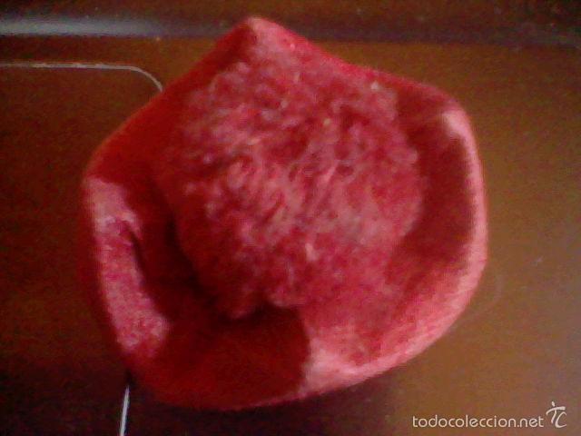Coleccionismo: antiguo gorro ni&ntilde;o jesus o similar tipo birrete 3 cms aprox diametro