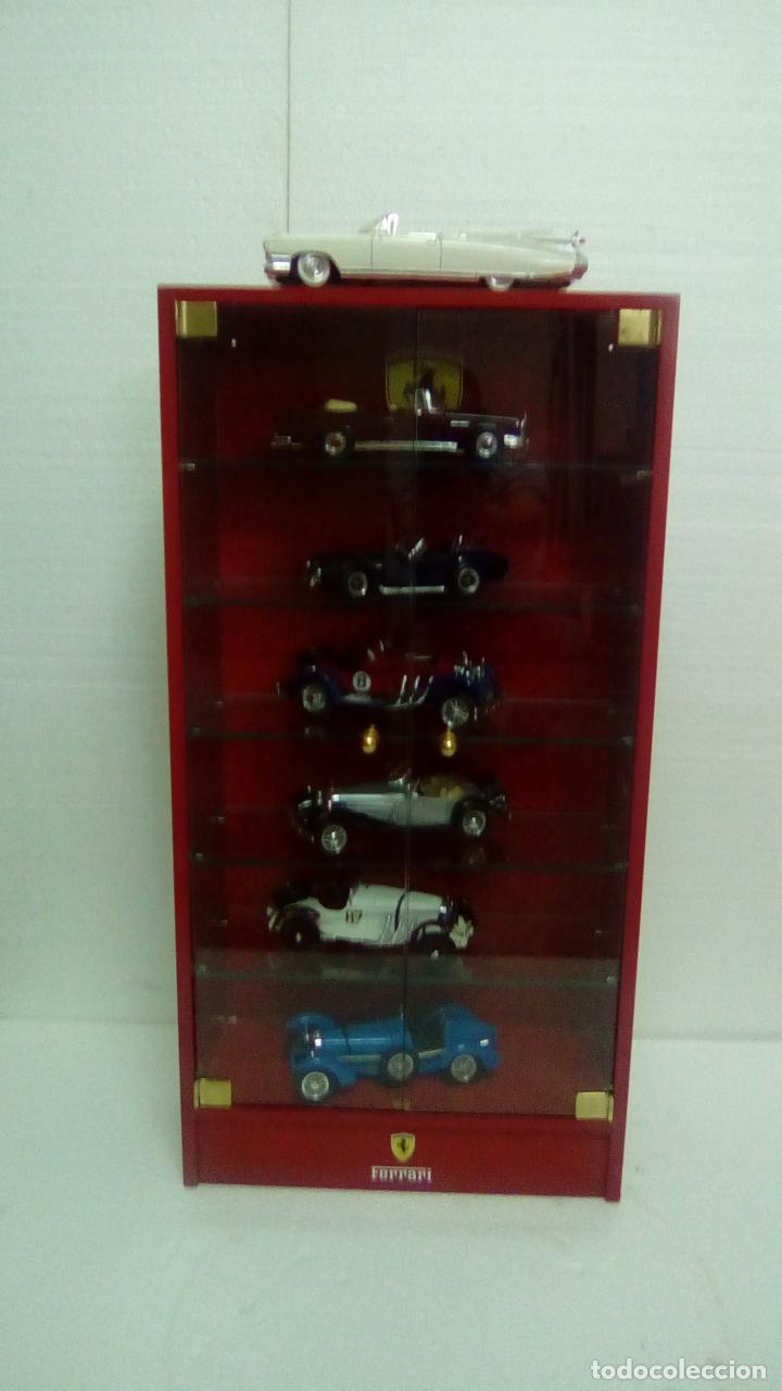 Coleccionismo: VITRINA DE MADERA TEMATIZADA FERRARI - Foto 1