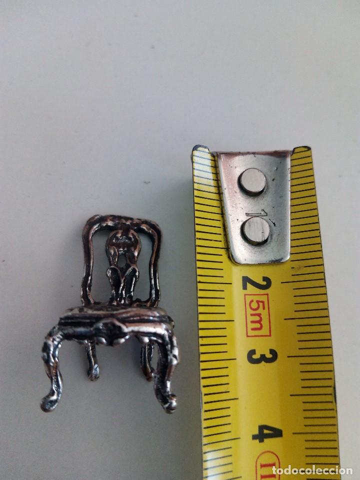 Coleccionismo: Silla miniatura de metal - Foto 2