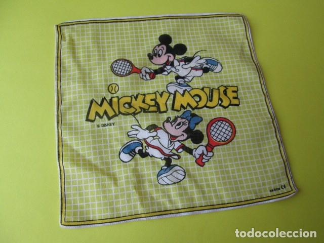 Coleccionismo: PA&Ntilde;UELO DE MANO INFANTIL DE MICKEY MOUSE A&Ntilde;OS 80 NUEVO