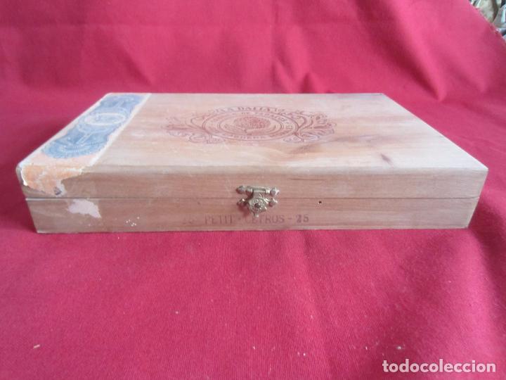 Coleccionismo: ANTIGUA CAJA DE TABACO - LA DALIA - Foto 1