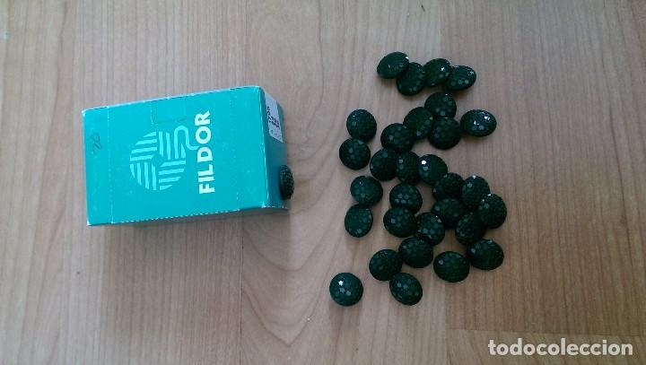 Collectionnisme: BOTONES