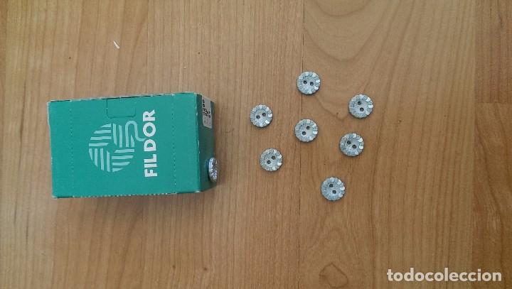Collectionnisme: BOTONES