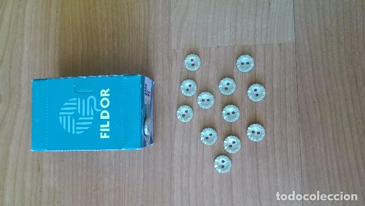 Collectionnisme: BOTONES
