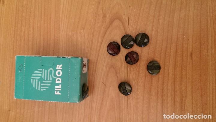 Collectionnisme: BOTONES