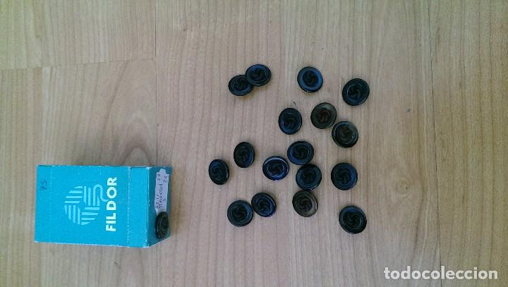 Collectionnisme: BOTONES