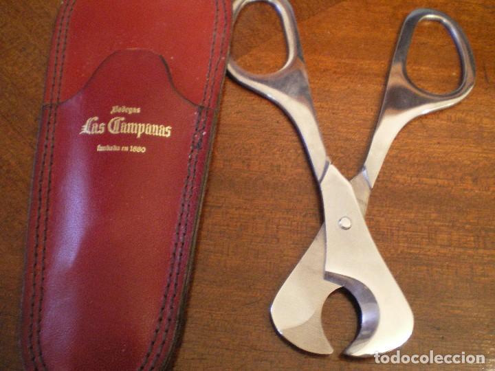 Coleccionismo: CORTAPUROS. PUBLICIDAD BODEGAS LAS CAMPANAS - Foto 1