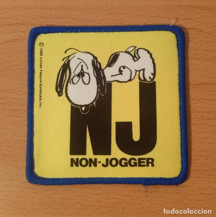 Coleccionismo: Parche de tela Snoopy. Non-Jogger. A&ntilde;os 80. 9x9cm