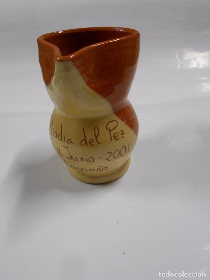 Coleccionismo: JARRITA DE SAN BERNABE. COFRADIA DEL PEZ. LOGRO&Ntilde;O. 11 JUNIO DE 2001. PB17