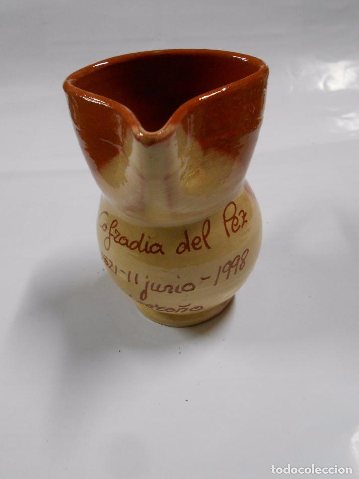 Coleccionismo: JARRITA DE SAN BERNABE. COFRADIA DEL PEZ. LOGRO&Ntilde;O. 11 JUNIO DE 1998. PB17