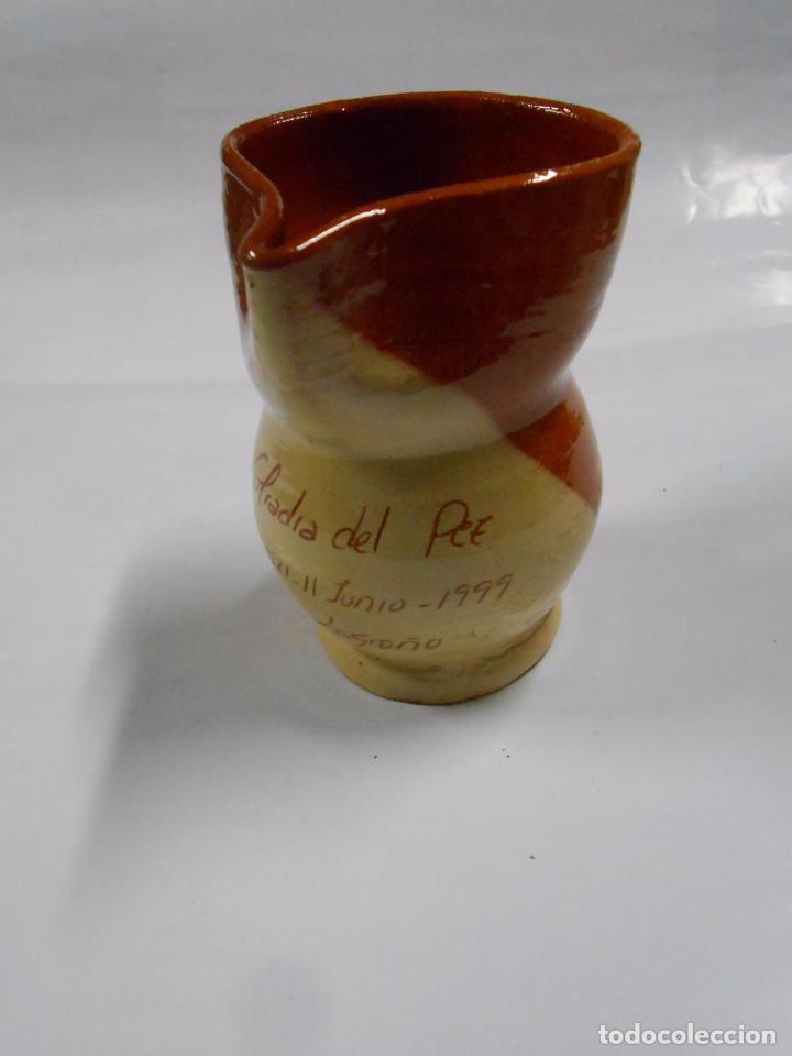 Coleccionismo: JARRITA DE SAN BERNABE. COFRADIA DEL PEZ. LOGRO&Ntilde;O. 11 JUNIO DE 1999. PB17