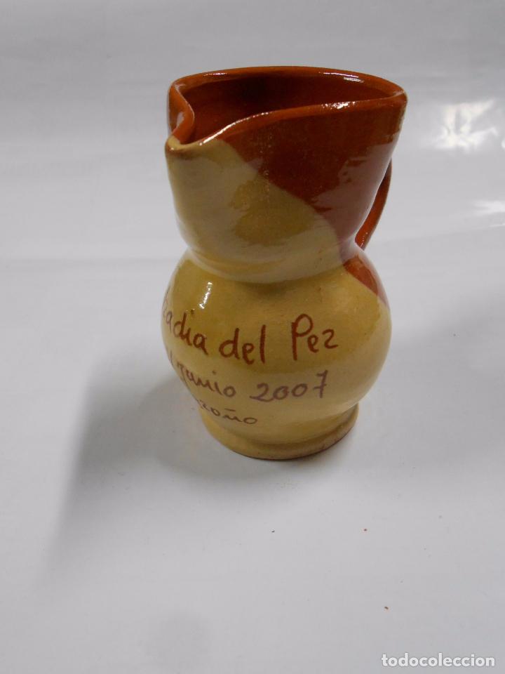 Coleccionismo: JARRITA DE SAN BERNABE. COFRADIA DEL PEZ. LOGRO&Ntilde;O. 11 JUNIO DE 2007. PB17
