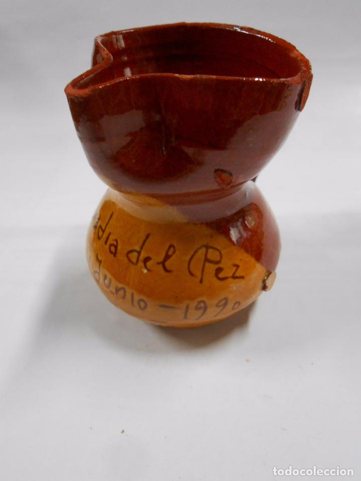 Coleccionismo: JARRITA DE SAN BERNABE. COFRADIA DEL PEZ. LOGRO&Ntilde;O. 11 JUNIO DE 1990. PB18