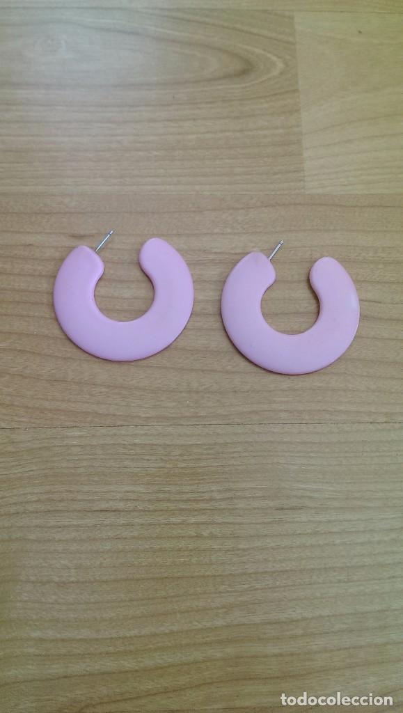 Sammeln: PENDIENTES LILA