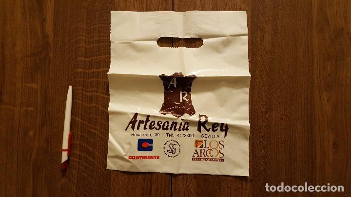 Coleccionismo: Bolsa de pl&aacute;stico con patrocinio de Continente. - Foto 2