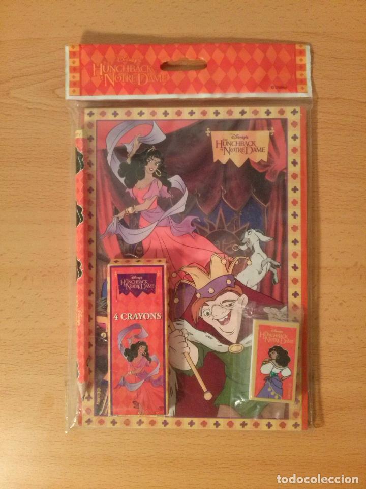 Coleccionismo: Conjunto El jorobado de Notre Dame Disney. Bloc de notas, colores, l&aacute;piz, goma de borrar Esmeralda.