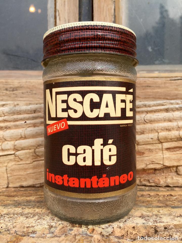 Collecting: ANTIGUO BOTE DE NESCAFE INSTANTANEO,ETIQUETA DE PAPEL