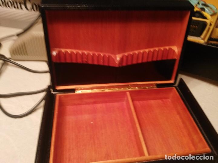 Coleccionismo: Caja para tabaco de piel - Foto 1