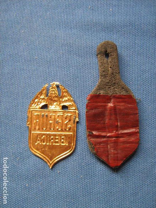 Coleccionismo: DOS INSIGNIAS DE SEGUR IBERICA - PEPITO -  INSIGNIA DE GORRA - Foto 2