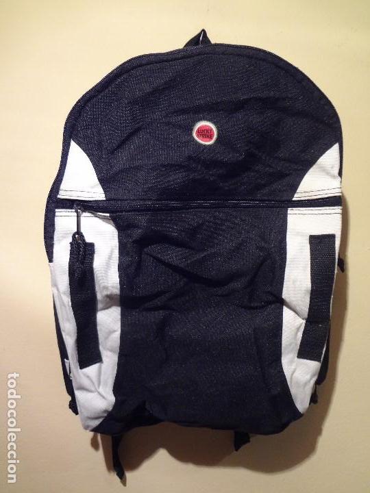 Coleccionismo: MOCHILA PUBLICITARIA LUCKY STRIKE - Foto 1