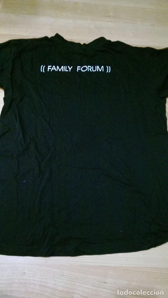Sammeln: CAMISETA &laquo;FAMILY FORUM&raquo;