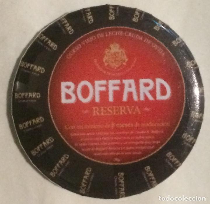 Coleccionismo: Chapa de alfiler. Publicitaria de quesos Boffard. 30 mm. Nueva.