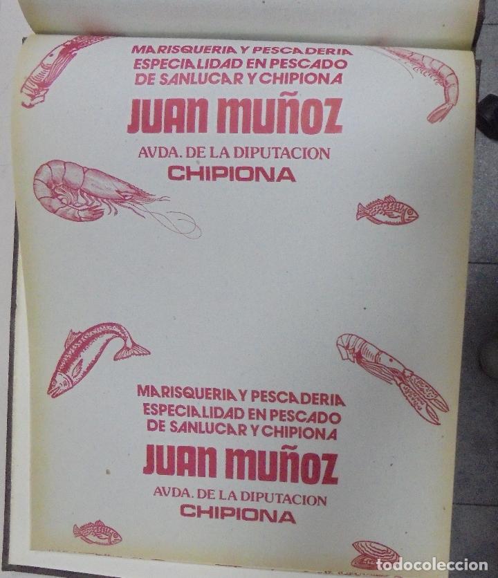 Collecting paper: PLIEGO DE PAPEL. MARISQUERIA Y PESCADERIA. JUAN MU&Ntilde;OZ. CHIPIONA, CADIZ. 35 X 28CM