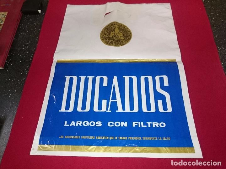 Coleccionismo: Bolsa de pl&aacute;stico publicitaria Ducados - Foto 1