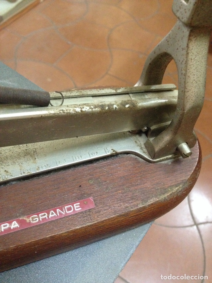 Coleccionismo: GRAPADORA EL CASCO modelo 65. EIBAR - Foto 3