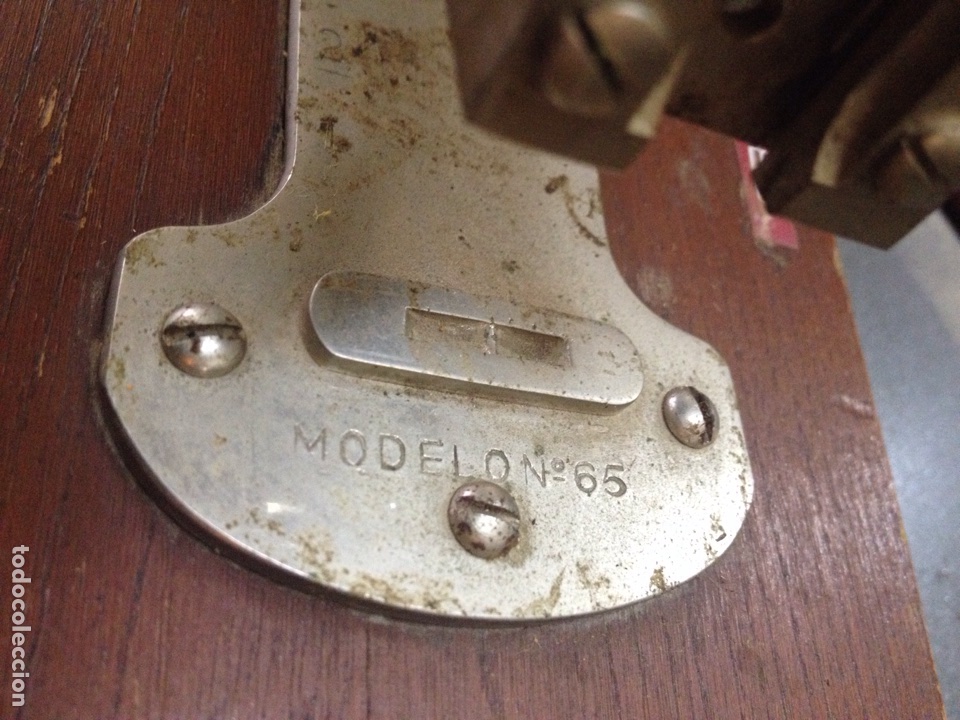 Coleccionismo: GRAPADORA EL CASCO modelo 65. EIBAR - Foto 8