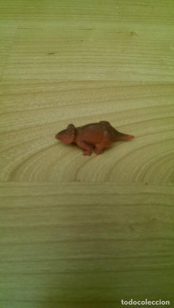 Collectionnisme: FIGURITA DINOSAURIO COLOR ROJO